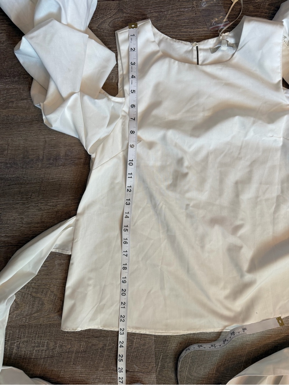 The Clothing Company White Cold Shoulder Ruffle Sleeve Bow Blouse S NWT - Picture 16 of 16